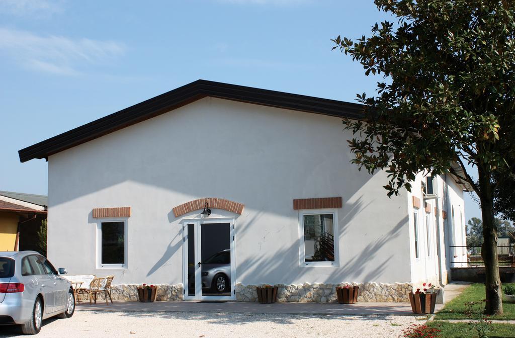 Oasi di Francesca B&B Pontinia Esterno foto